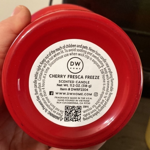 NEW- DW HOME CHERRY FRESCA FREEZE & LEMON LIME COOLER LARGE CANDLES - Picture 5 of 6